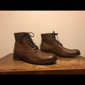 Nwot Frye Tyler boot